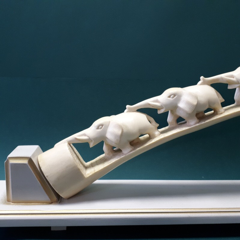 Скульптурная композиция «Слоны»