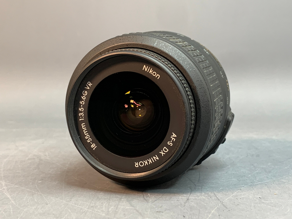 Nikon D7000 kit 18-55mm 3.5-5.6G VR 2.100 кадров