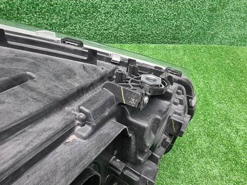 Битая Фара левая BMW X3 G01 (17-21) Adaptive LED