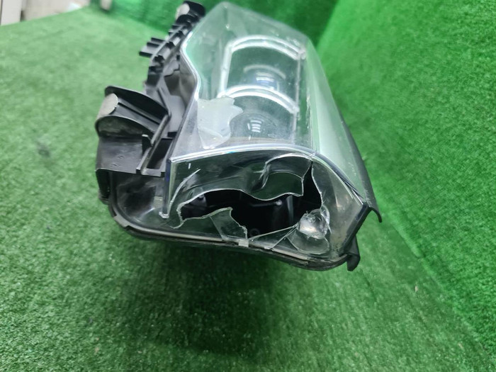 Фара правая BMW 5er G30 (2017-2020) LED
