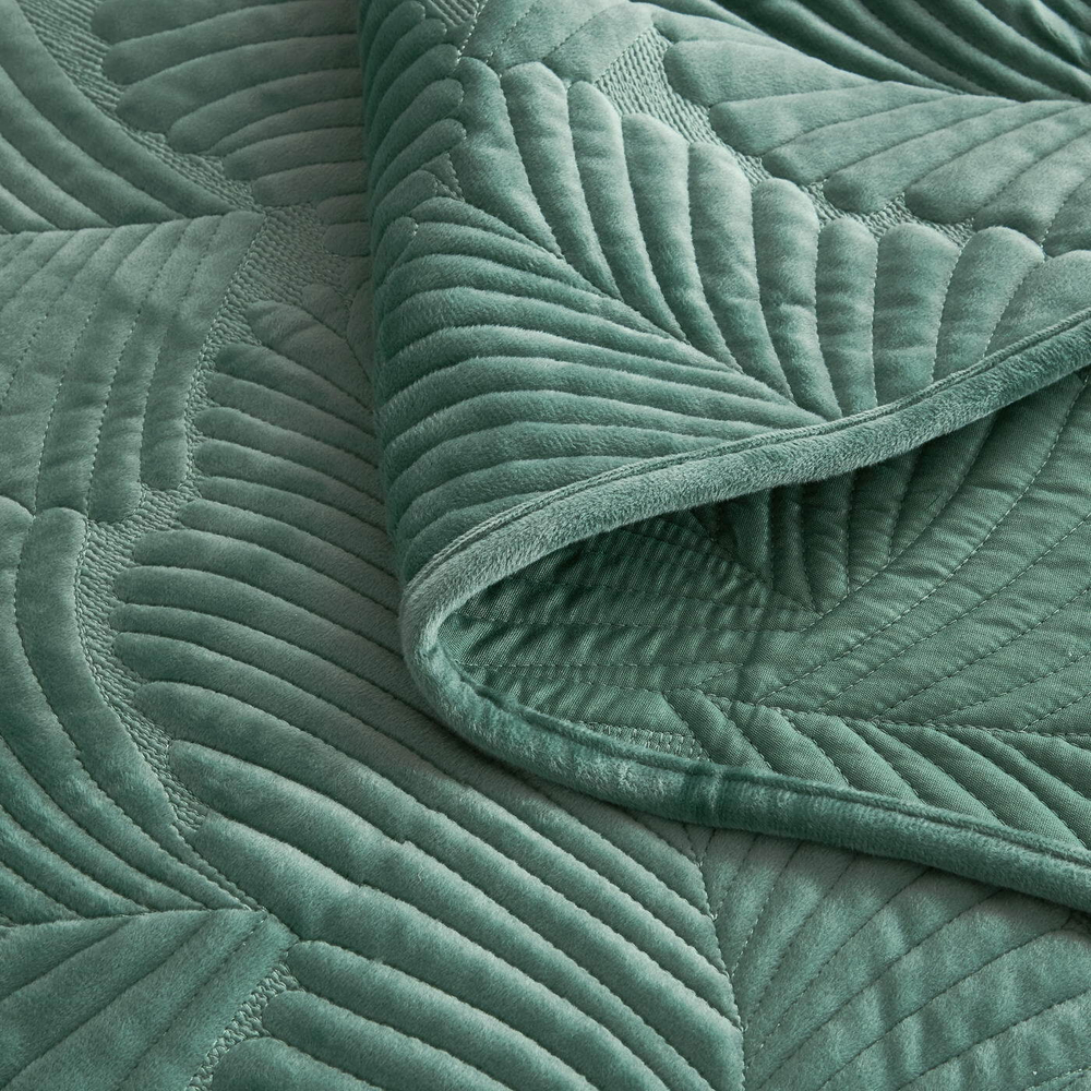 Покрывало 240х260 и 2 наволочки 50х70 Sofi De MarkO Ноэль изумруд