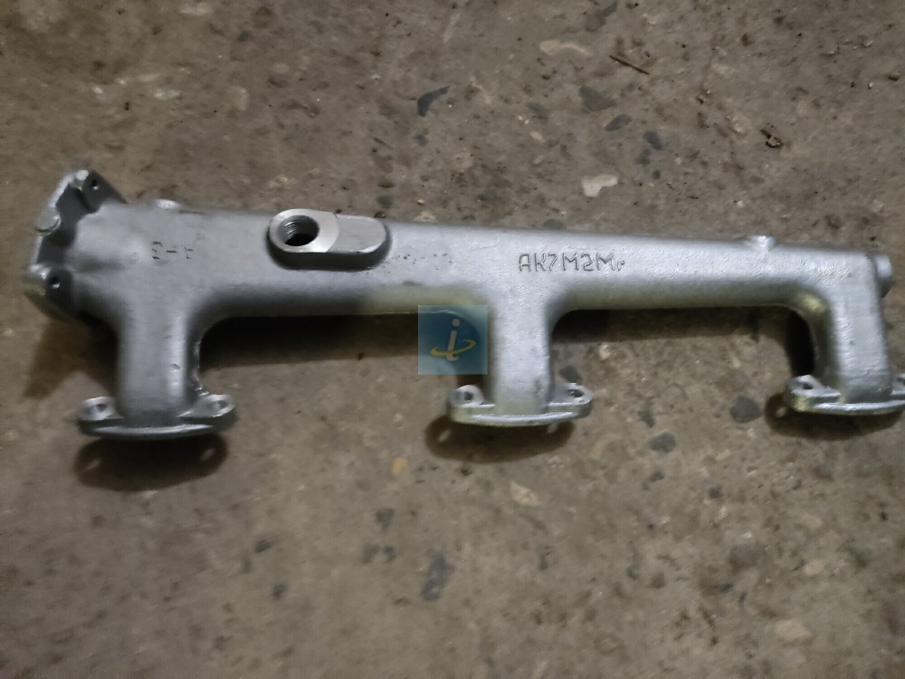 Труба водяная правая (под КЭМ) 238-1003290-Д