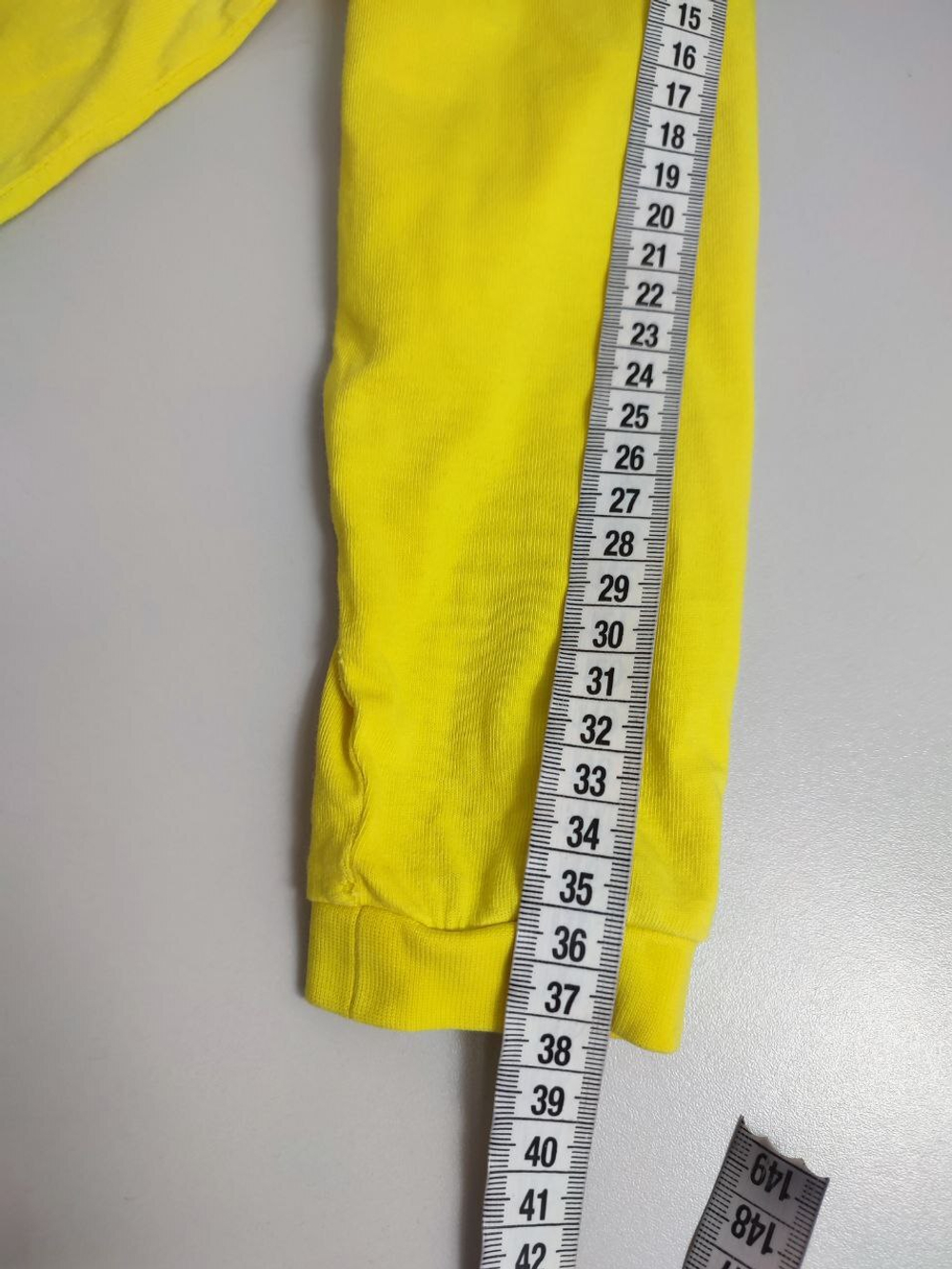 Джемпер Pelican яркий на 5 лет