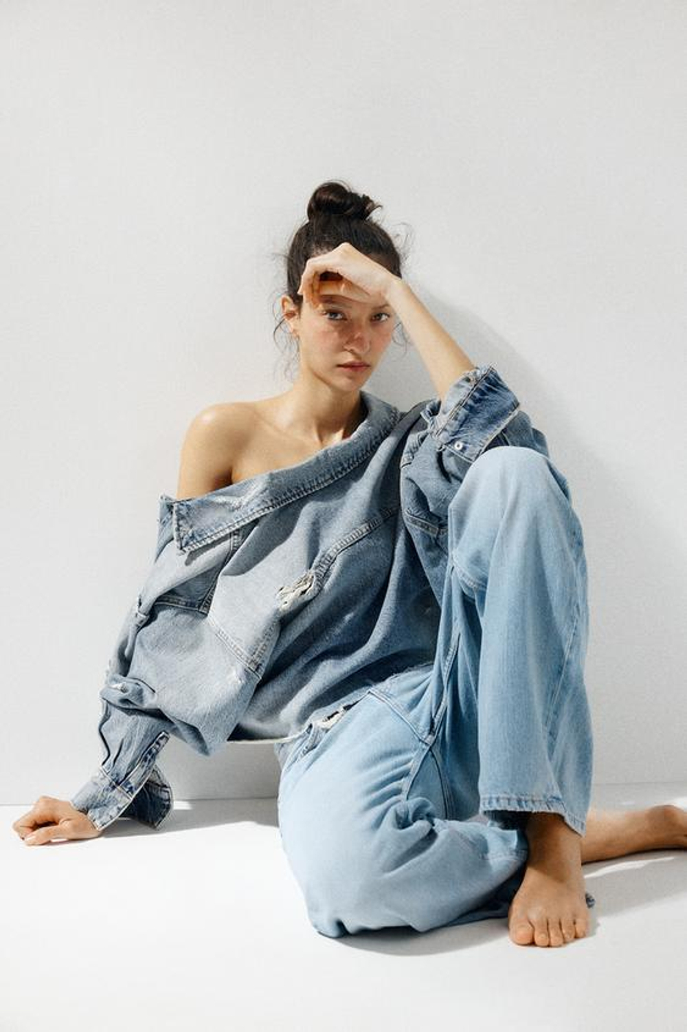 ZARA ДЖИНСЫ-БАНАНЫ TRF С ВЫСОКОЙ ПОСАДКОЙ, ГОЛУБОЙ