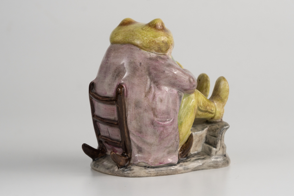 Статуэтка «Жаба мистер Джексон»