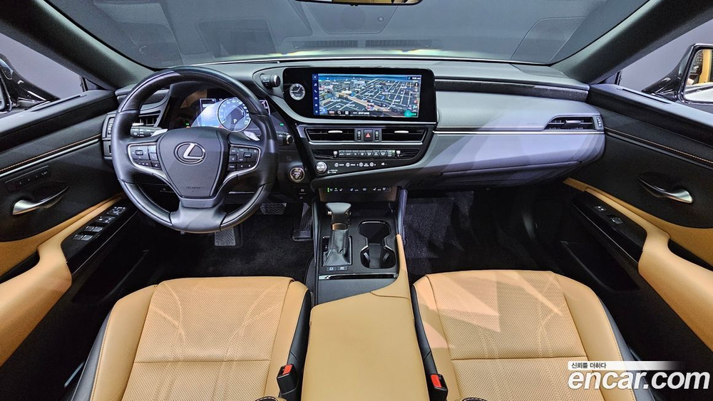 Lexus ES300h 7 Generation Luxury Plus (04.2023)