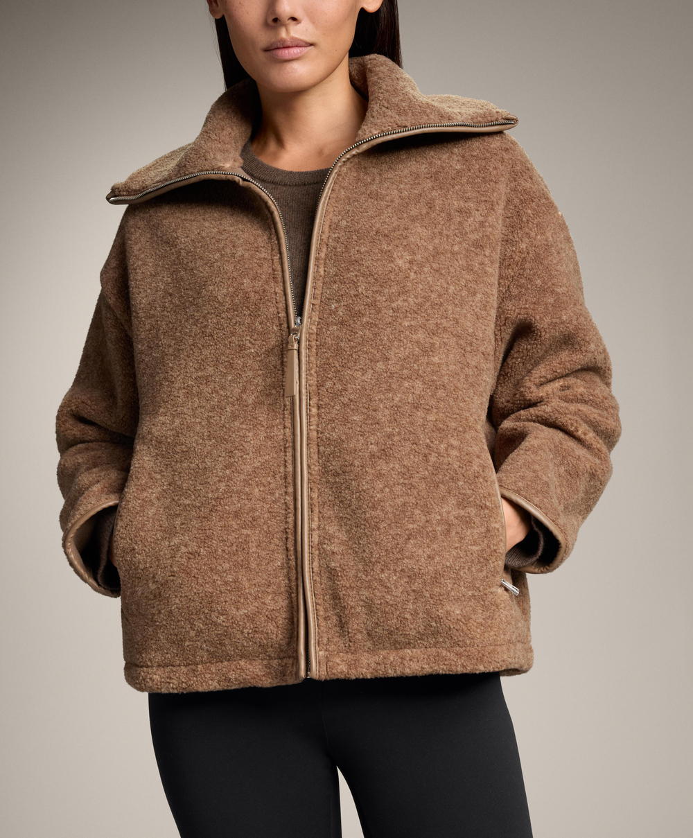 Oysho Куртка boxy из искусственной овчины, коричневый меланж