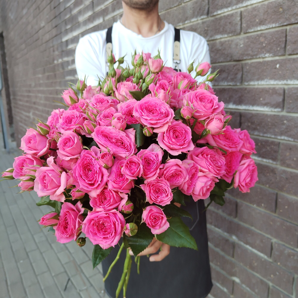 Букет из кустовых роз 9шт