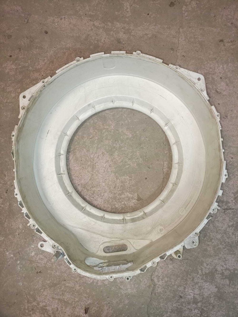 100 Полубак передний для стиральной машины Bosch 5550007084 б/у