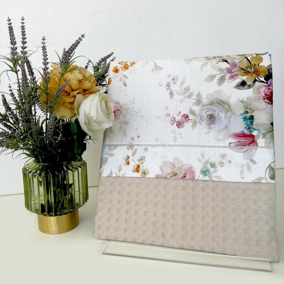 Покрывало вафельное пике с вышивкой Finola  TIVOLYO HOME Турция