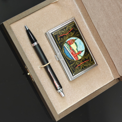 Подарочный бизнес-набор "Москва" с визитницей персональной и ручкой Parker в футляре