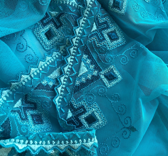 Тесьма сетка с вышивкой, бирюза, 22 см Bischoff