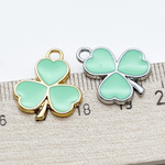 Подвеска Клевер, цвет серебро+мятный, размер 20*16 мм, цена за 1 шт