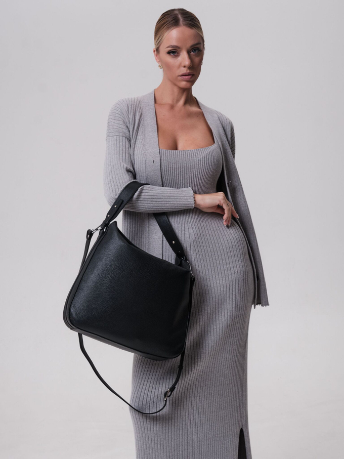 Сумка кожаная на плечо черная