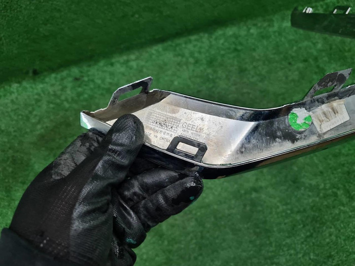 Накладка переднего бампера Geely Monjaro (21-нв)