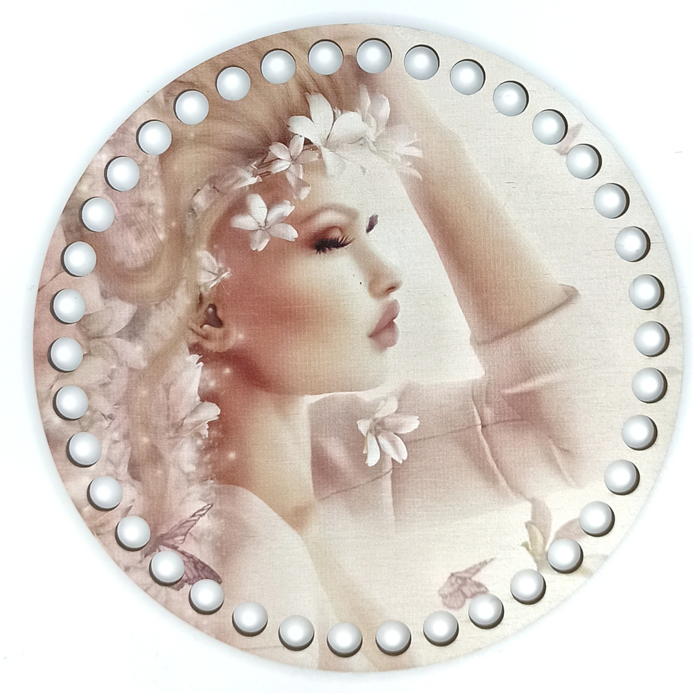 Донышко Девушка в стиле нюд