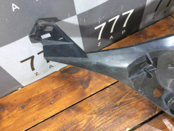 Кронштейн решетки радиатора Peugeot 3008 2 16-20 Б/У Оригинал 9814278877