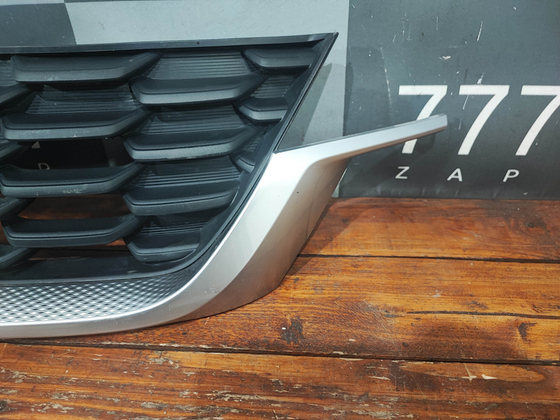 Решетка радиатора Kia Seltos 19-нв Б/У Оригинал 86351Q5000