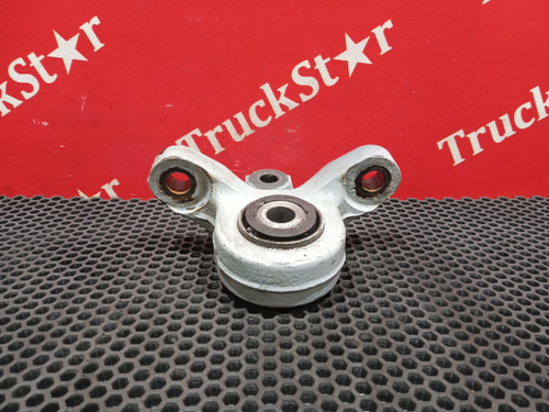 Кронштейн стойки стабилизатора 2018г.