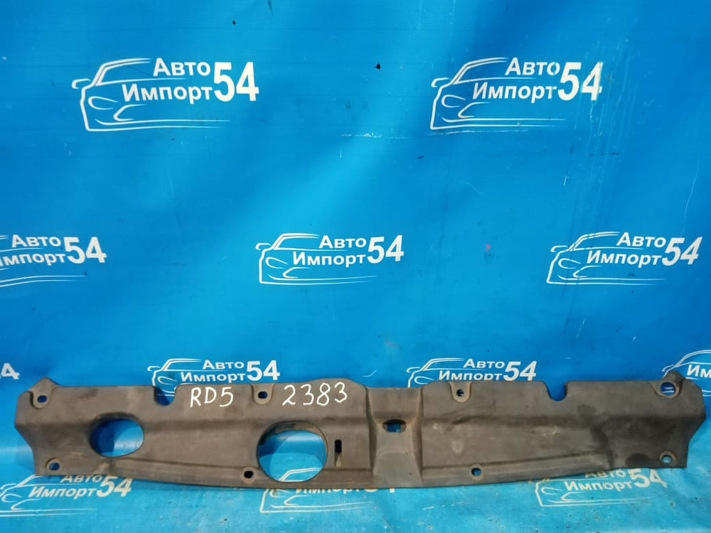 Накладка на рамку радиатора Honda CRV 2005