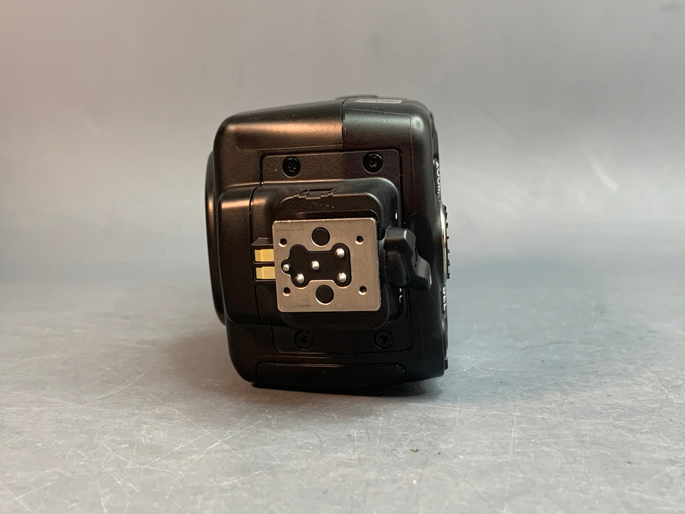 Nikon Speedlight SB-700