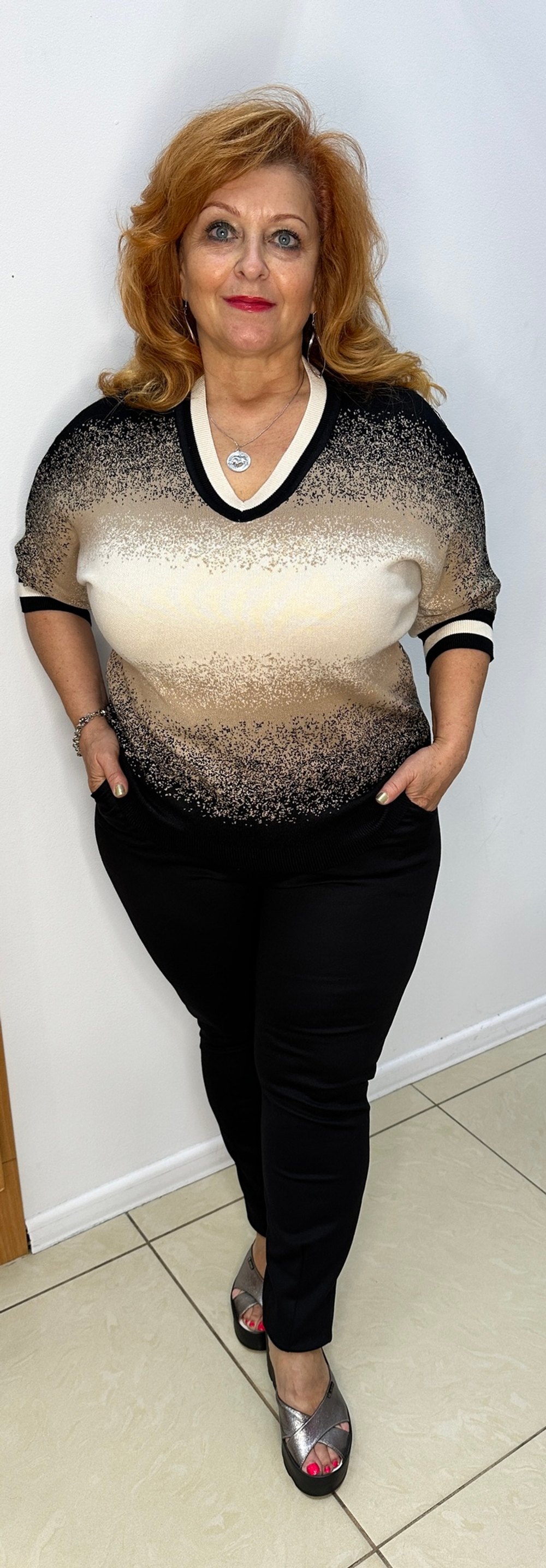 Итальянские черные брюки-штанишки на резинке.