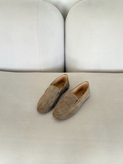 Лоферы из натуральной замши