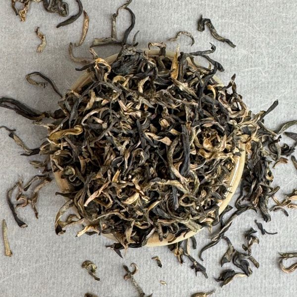 Золотые почки с горных старых деревьев из Као Бо