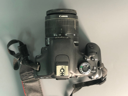 Canon 600D Kit 18-55mm 3.5-5.6 IS STM II 3.700 кадров