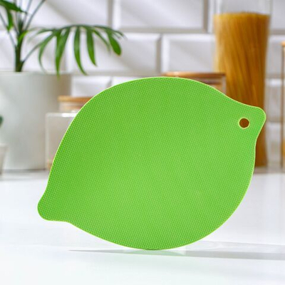 Доска разделочная пластиковая Доляна «Листик», 15×21,5 см, цвет МИКС