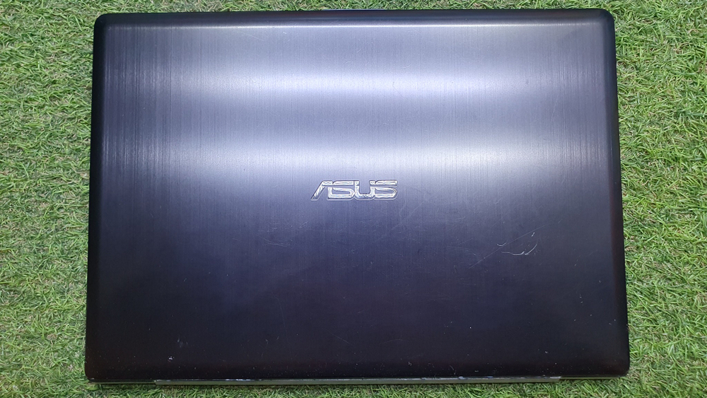 Ультрабук ASUS i5/4Gb