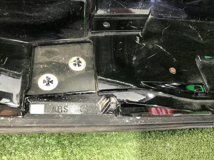 Спойлер крышки багажника Chevrolet Tahoe 4 (14-21)