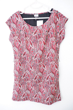 Платье H&M с принтом 40 размер