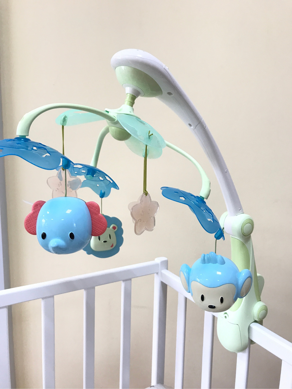 Карусель музыкальная 4 режима, проектор арт. М6908-01