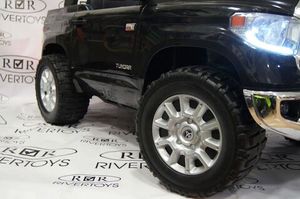 Детский электромобиль River Toys Toyota Tundra 24v черный