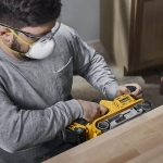 DeWalt DCW220N-XJ аккумуляторная ленточная шлифовальная машина (без АКБ и ЗУ)