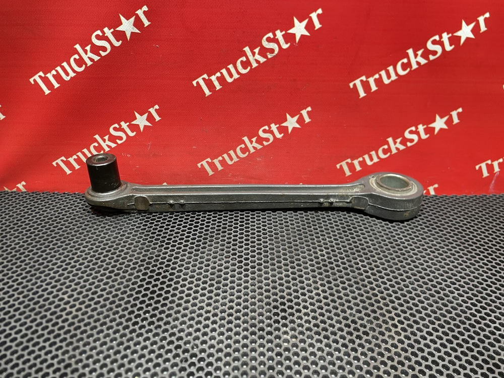 Стойка переднего стабилизатора