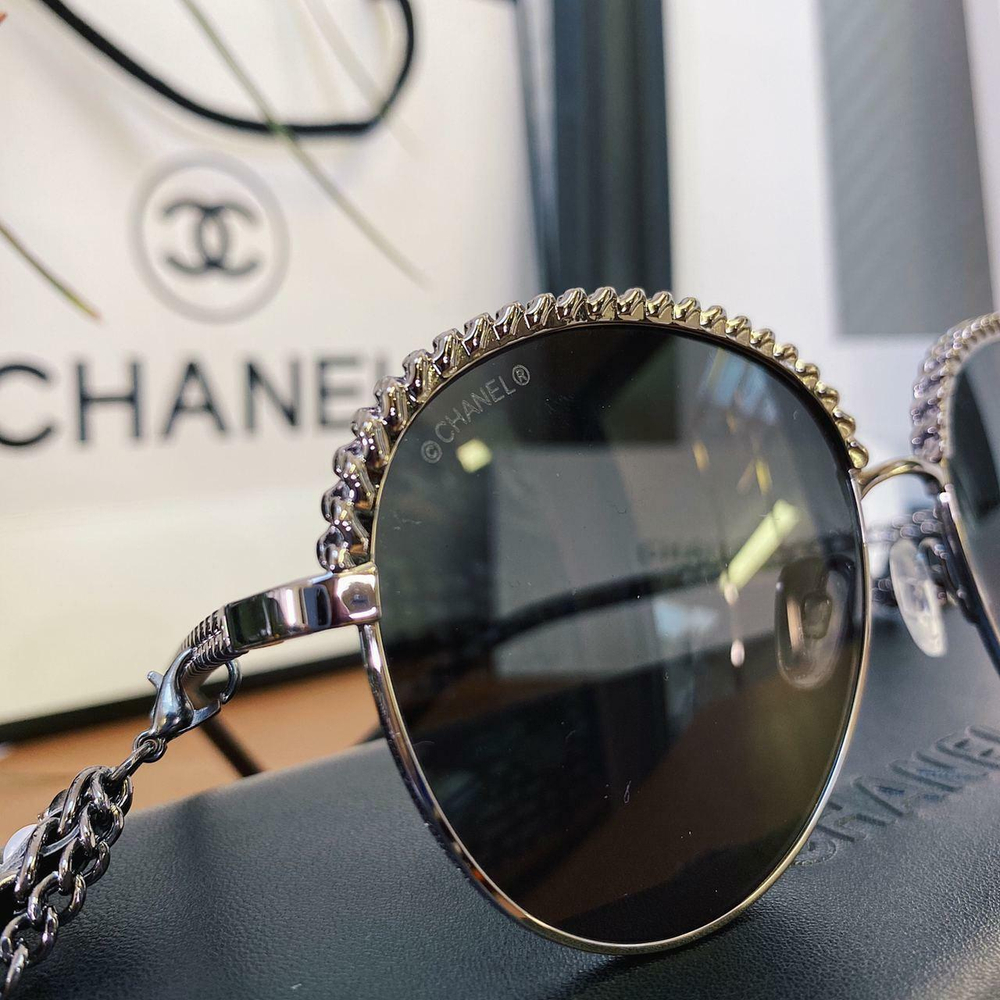 Солнцезащитные очки