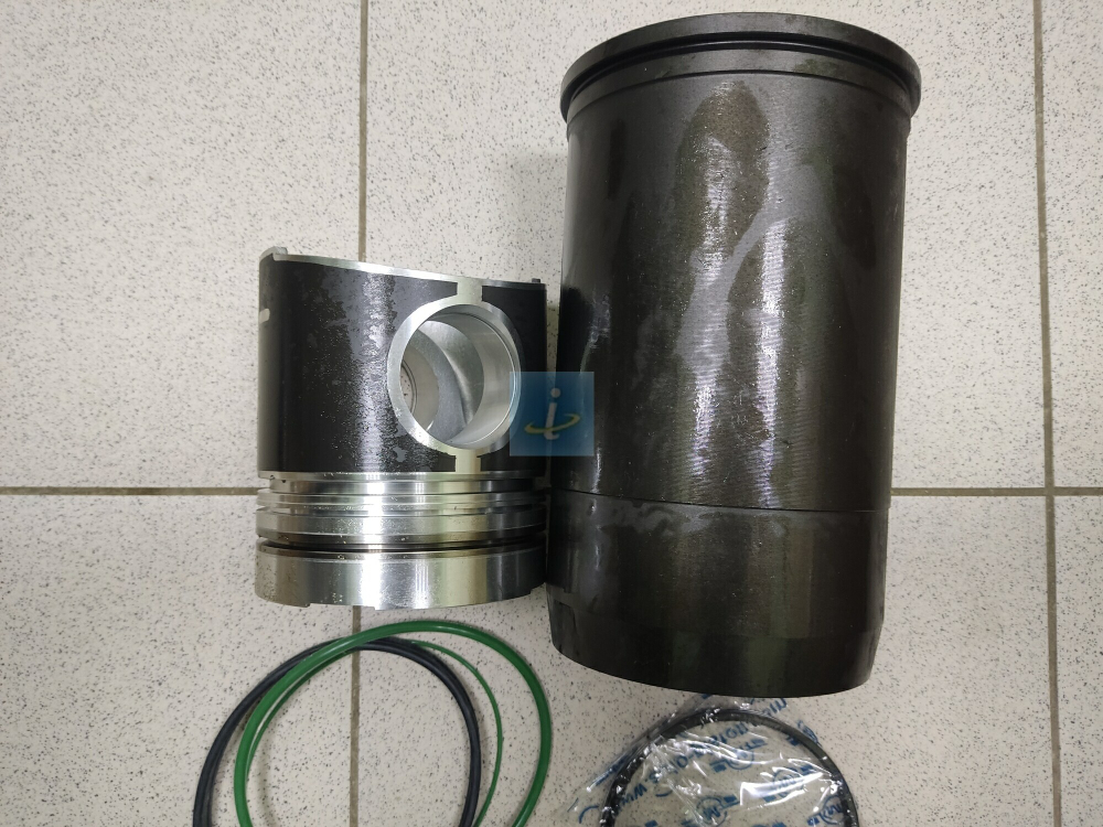 Гильза, поршень, упл. и порш. кольца, к-т на один цилиндр КМЗ 8401.1004005