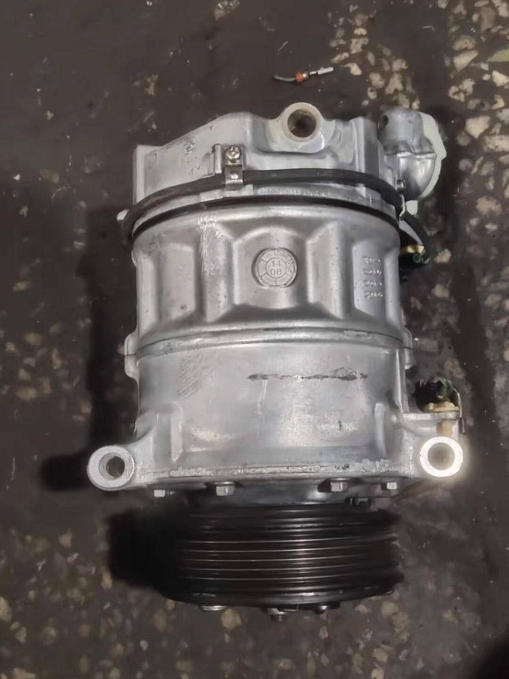 Компрессор кондиционера Land Rover Discovery 3/4, Range Rover Evoque, Freelander 2, Jaguar XF/XJ/XE