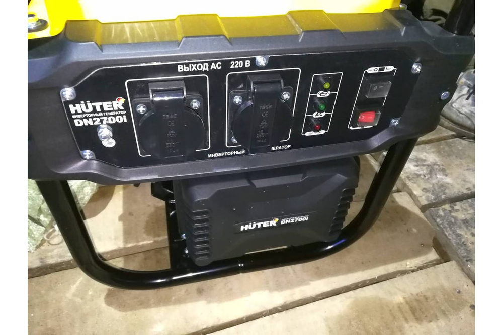 Электрогенератор Huter DN2700i 64/10/6