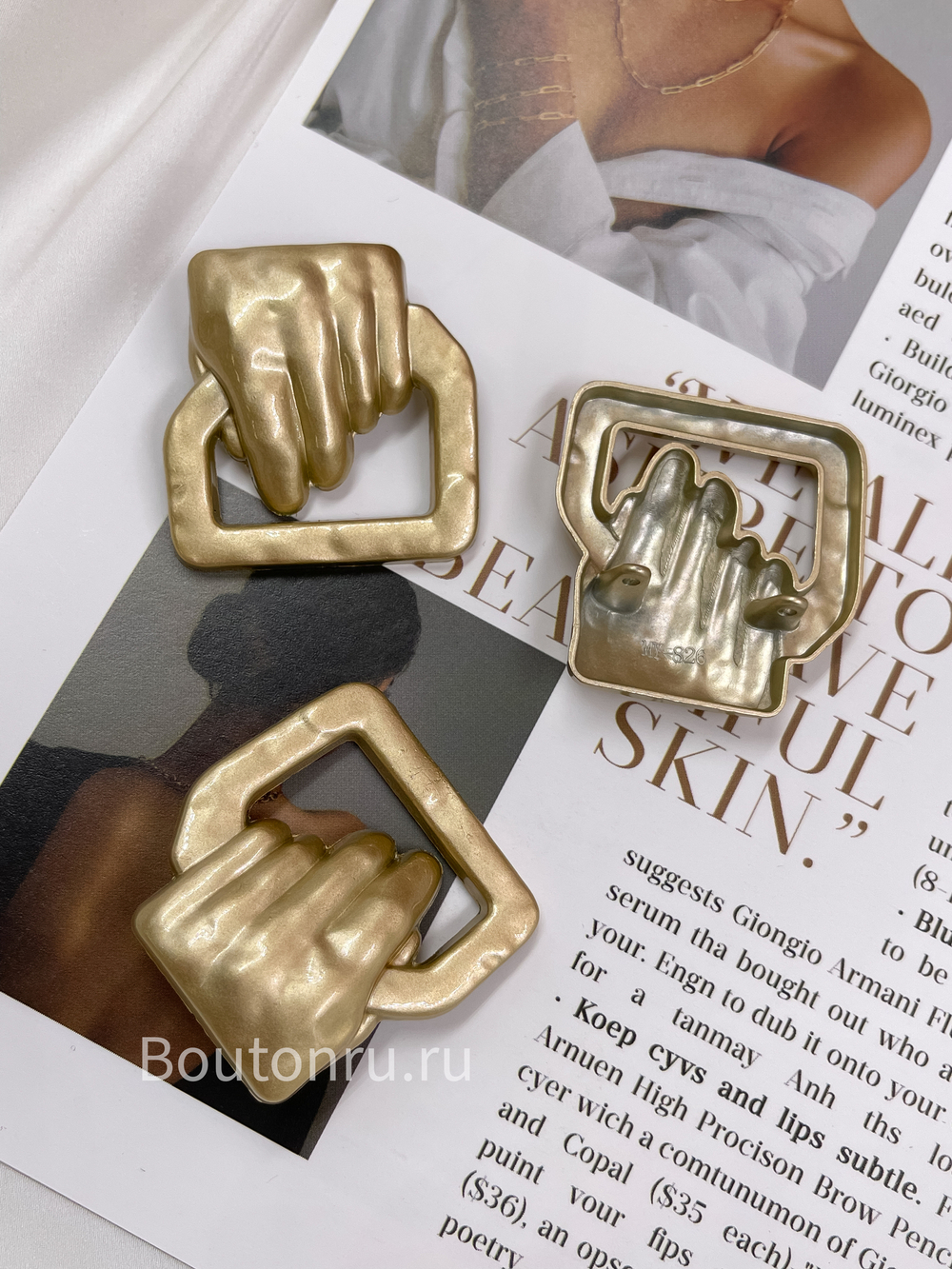Пуговицы Скиапар. "Рука" античное золото