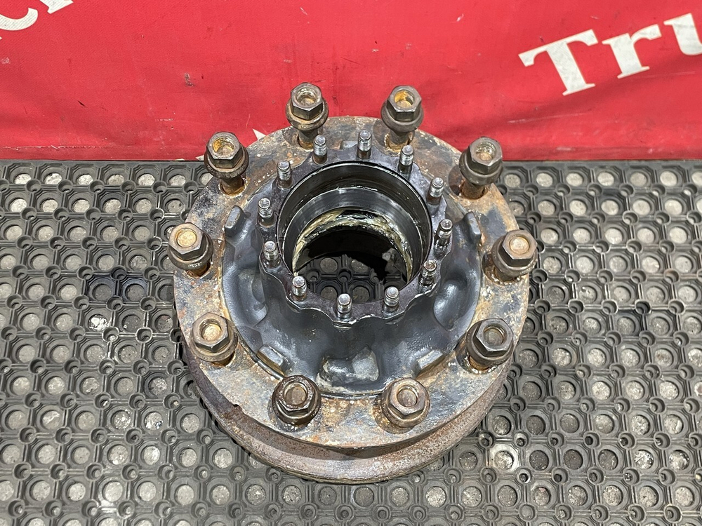 Корпус ступицы вспомогательного моста 2018г.