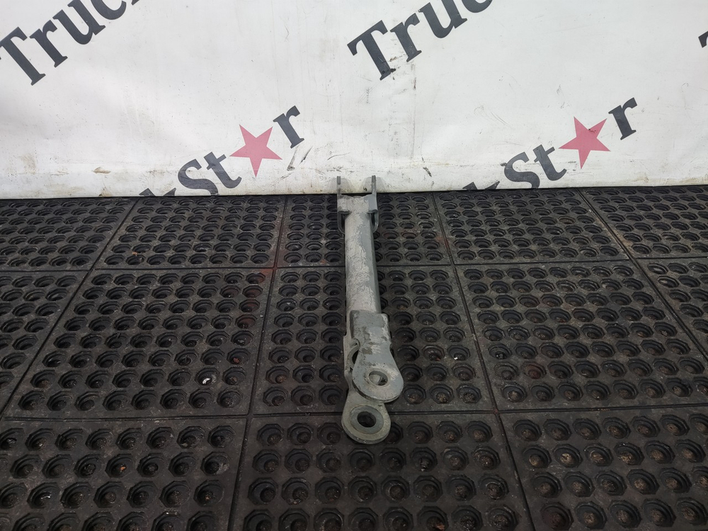 Стойка заднего стабилизатора правая 2023г