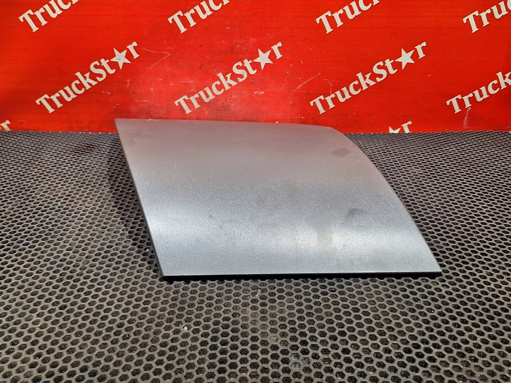 Накладка капота левая