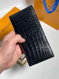 Бумажник Louis Vuitton из кожи крокодила