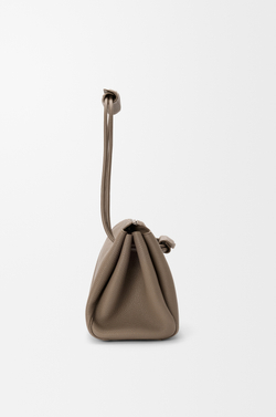 Loewe Сумка Madrid среднего размера из мягкой зернистой телячьей кожи, серо-коричневый