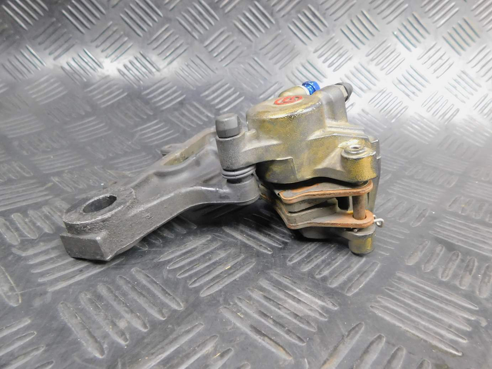 Суппорт заднего тормоза BMW F650 1996