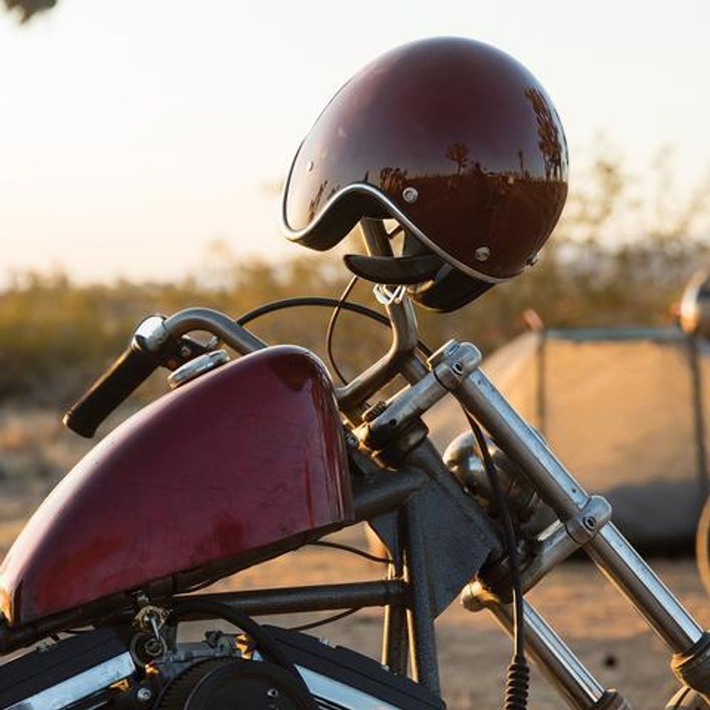 Bonanza Gloss / Бордовый