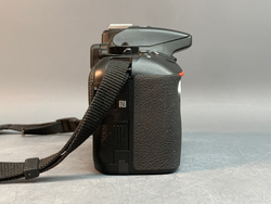 Nikon D5600 Kit AF-P 18-55mm VR 6.500 кадров